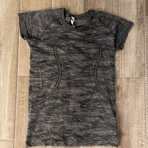 Lululemon Swiftly Tech Size 8